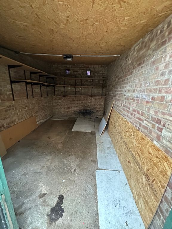 Property photo 2 of 3