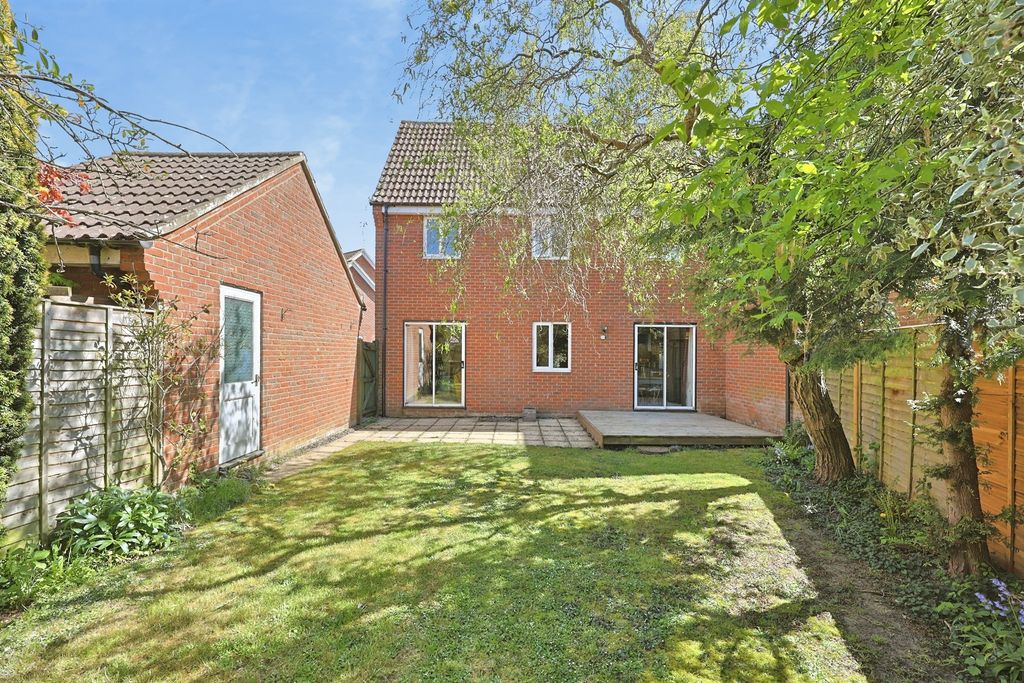 Property photo 3 of 13