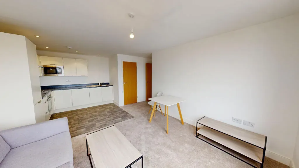 Property photo 3 of 6