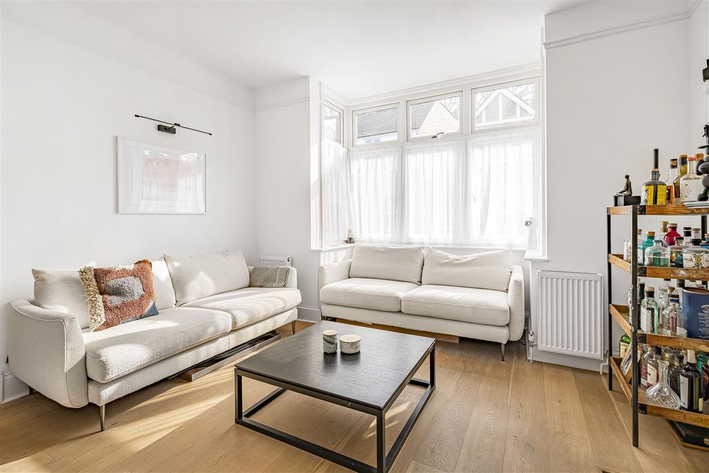 Property photo 2 of 18 31_50380.Jpg