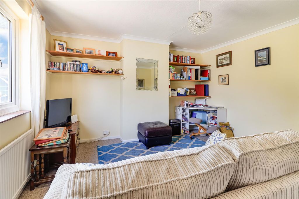 Property photo 3 of 18 Img (15).Jpg