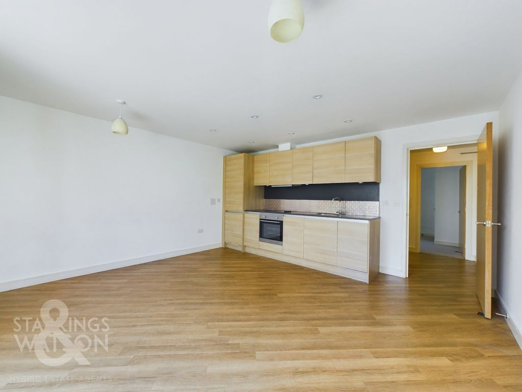 Property photo 2 of 9