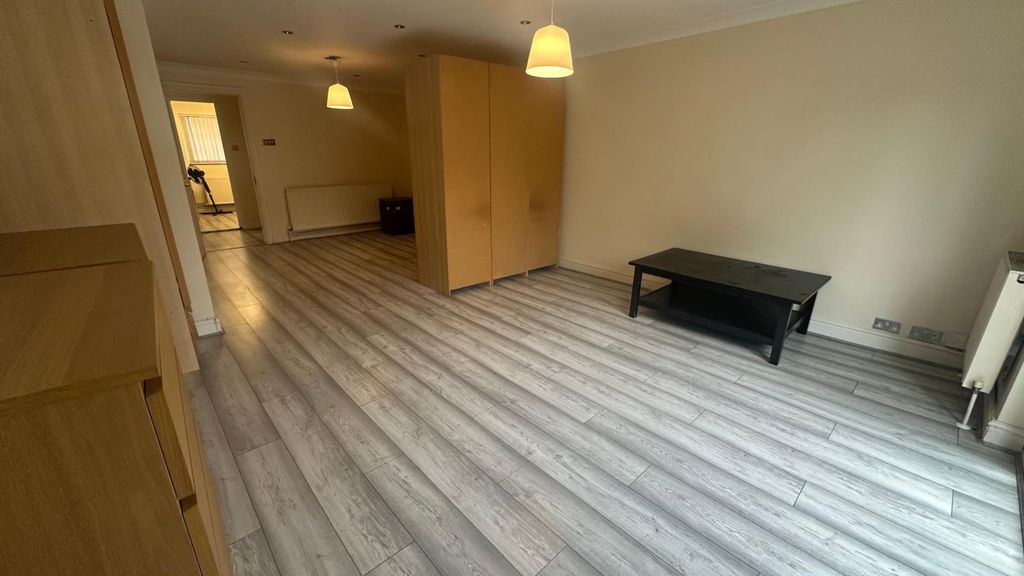 Property photo 3 of 5 Living Room