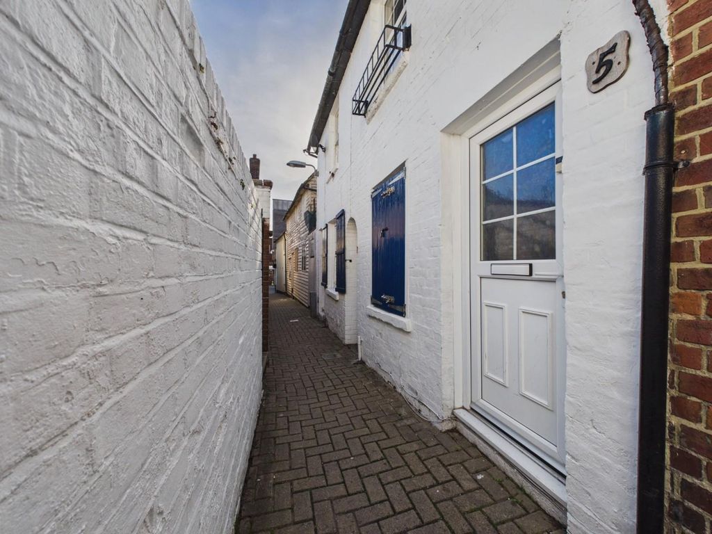 Property photo 1 of 10 Cam05010G0-Pr0215-Still009.Jpg