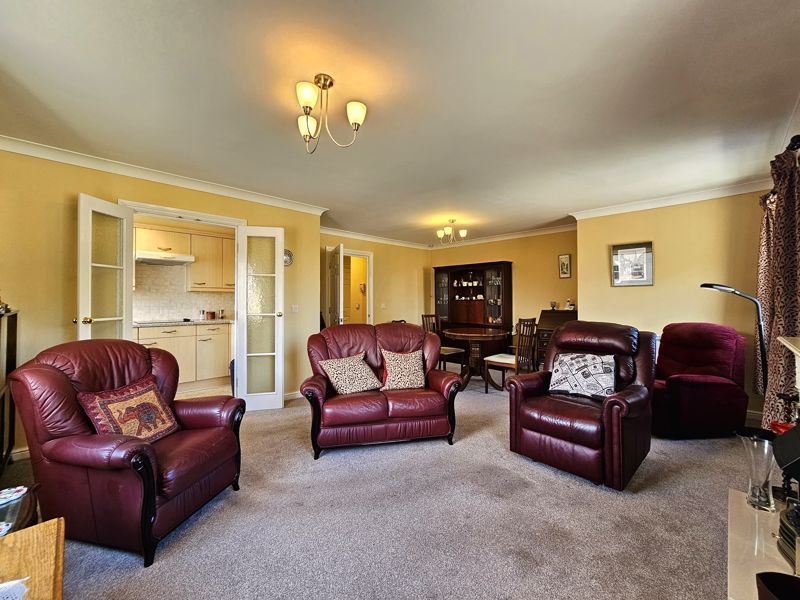 Property photo 2 of 11 Photo 8