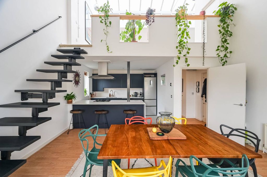 Property photo 1 of 26