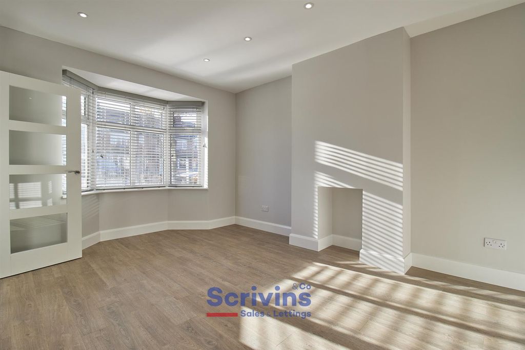Property photo 2 of 9 Tudor Rd Hk.Jpg