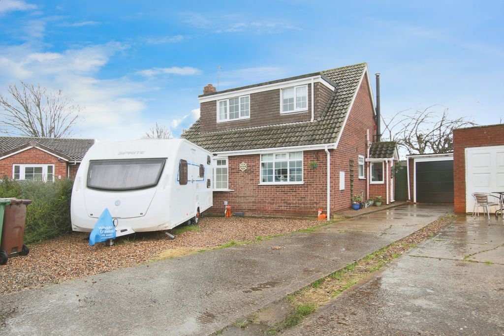 Property photo 1 of 17 4564212