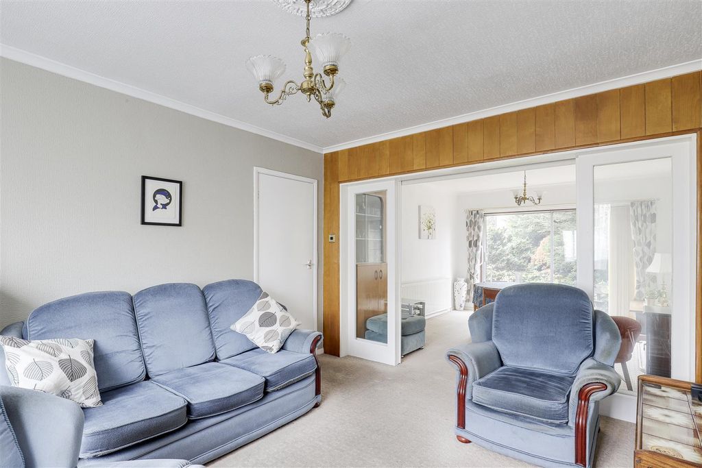 Property photo 3 of 21 5013.Jpg