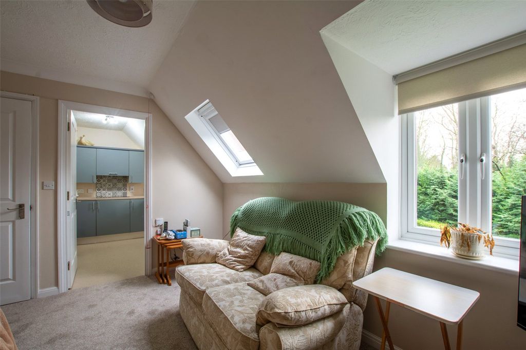 Property photo 3 of 9 Picture No. 04