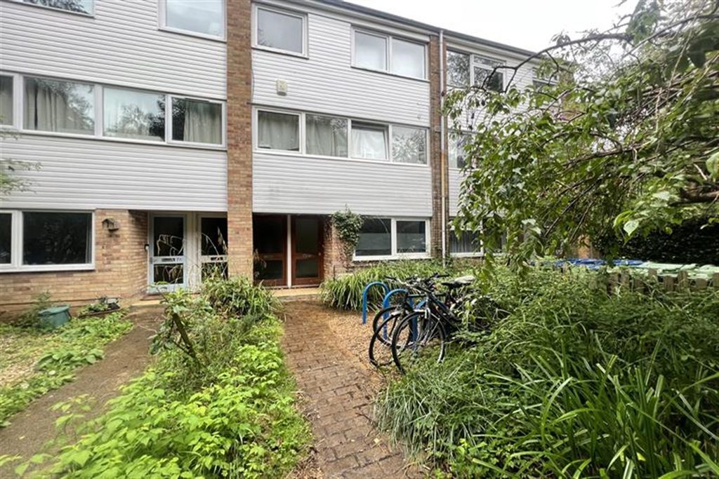 Property photo 1 of 10 (Main)