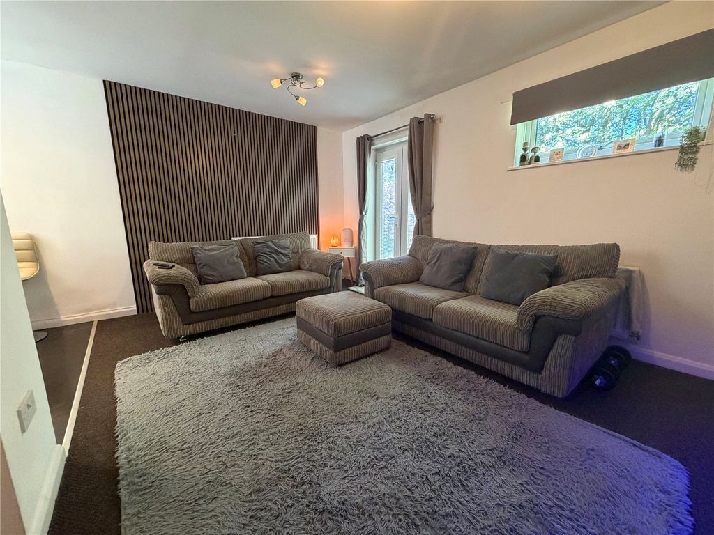 Property photo 3 of 14 Picture No. 29