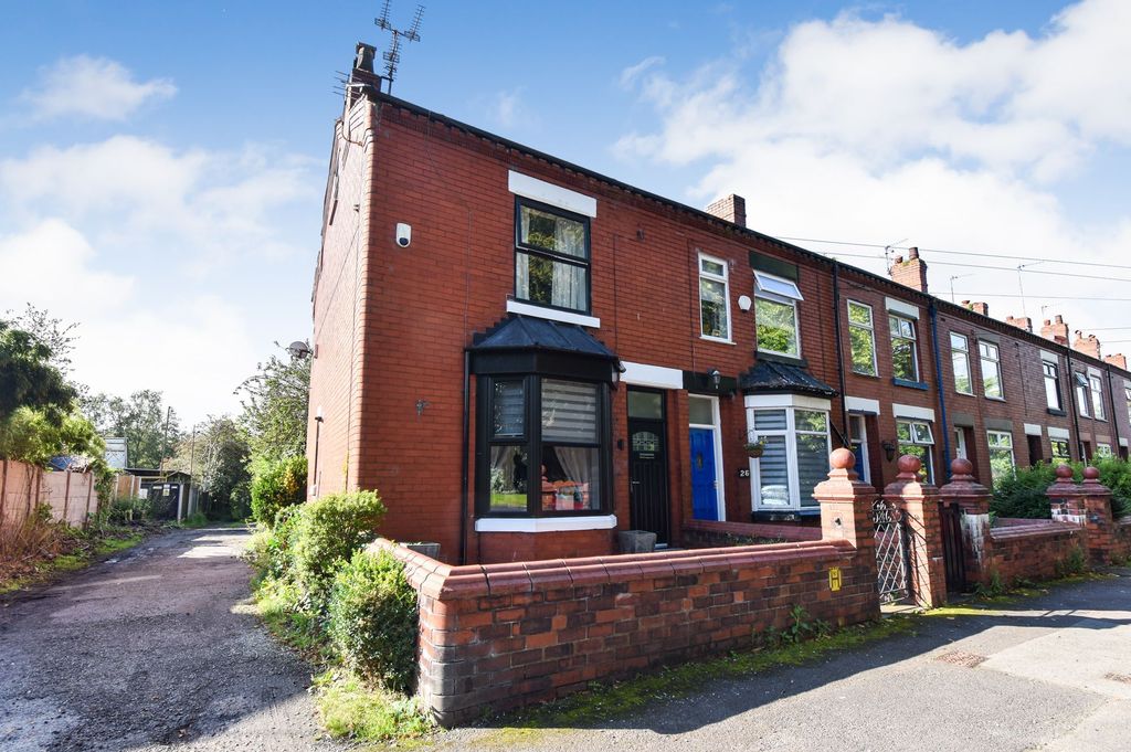 Property photo 1 of 12