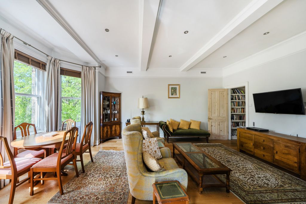 Property photo 3 of 14 1449257-8-69Ef703...