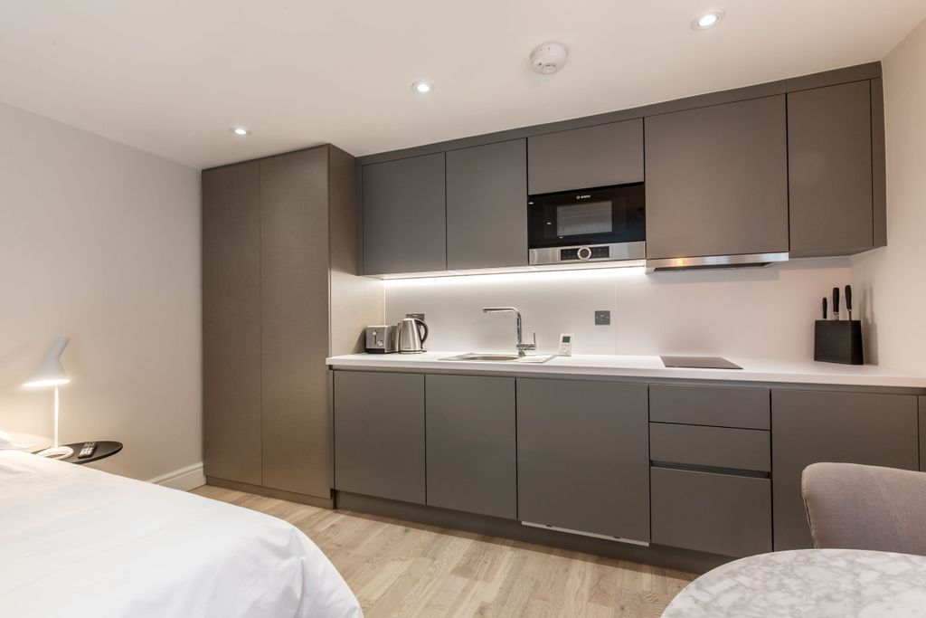 Property photo 2 of 17 Kitchen