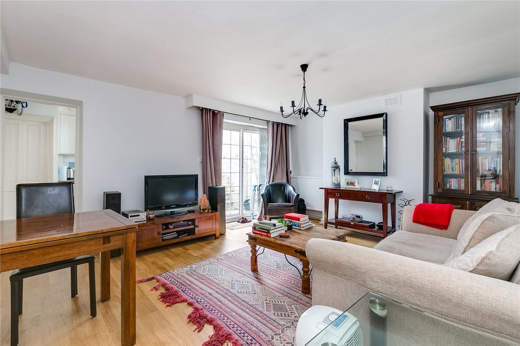 Property photo 1 of 6