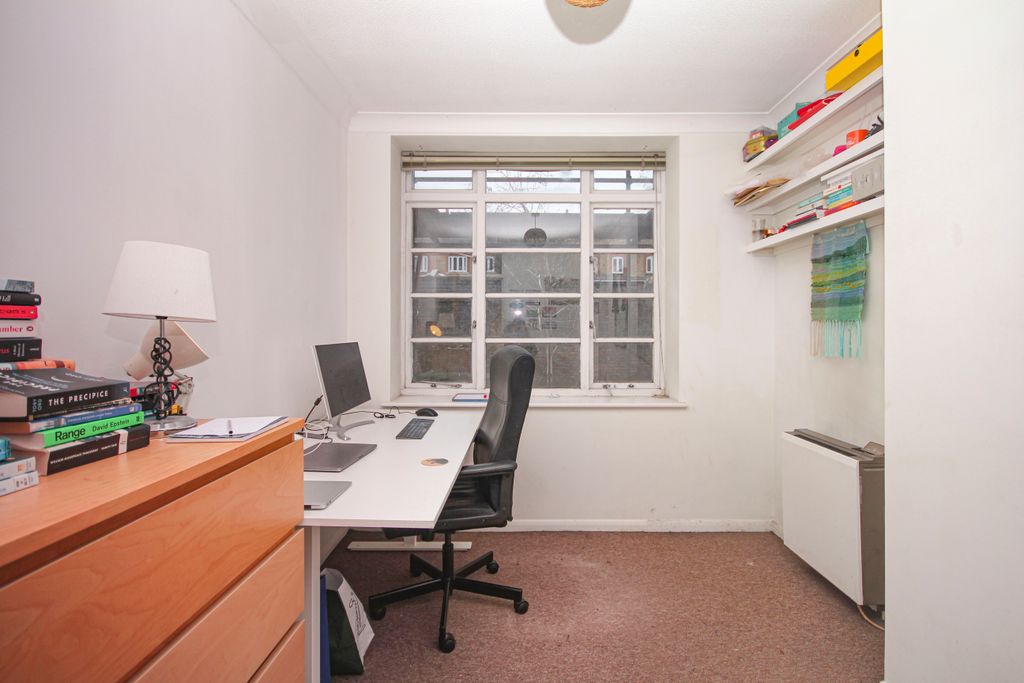 Property photo 2 of 8