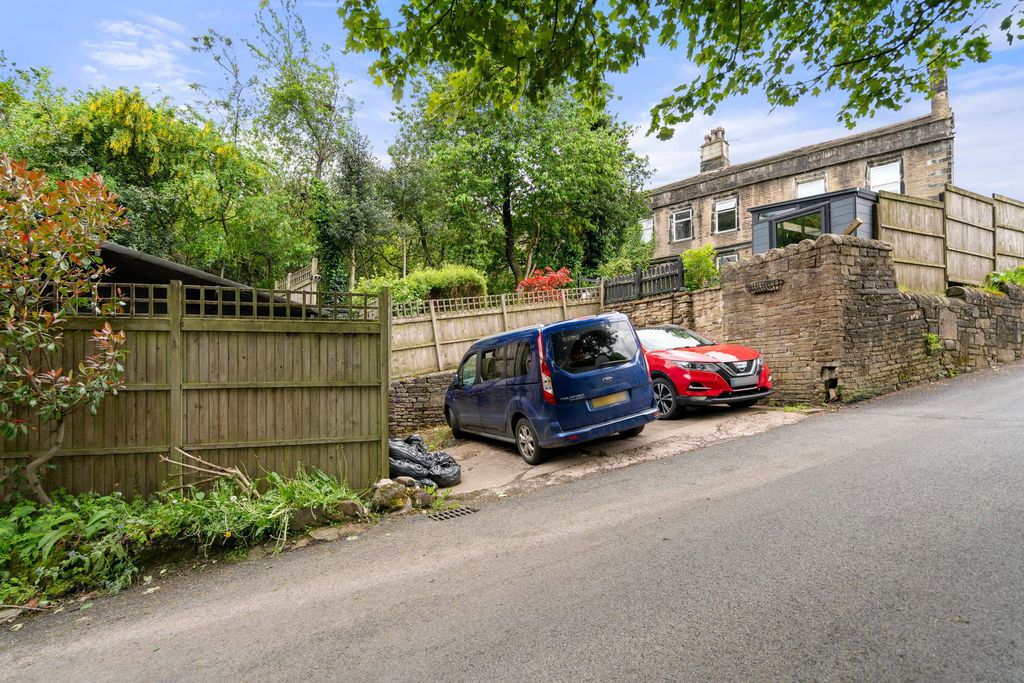Property photo 3 of 30