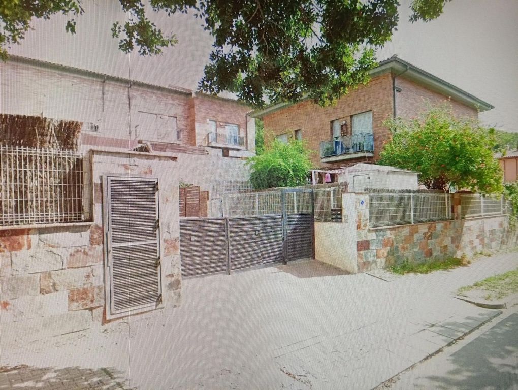Property photo 3 of 46