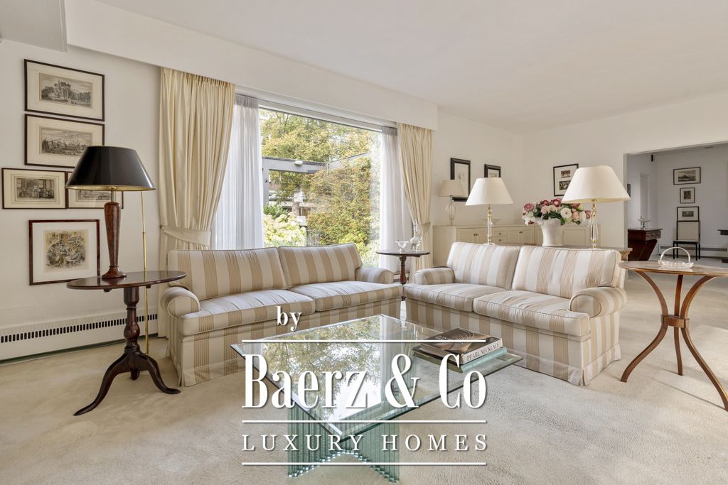 Property photo 1 of 41