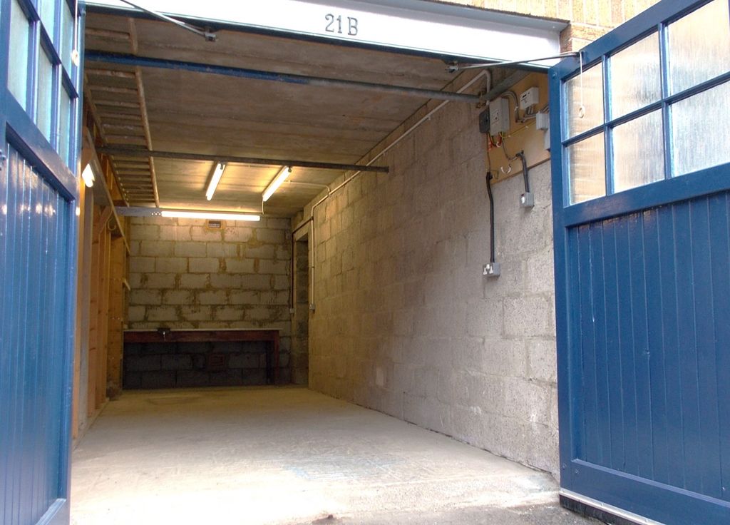 Property photo 3 of 4