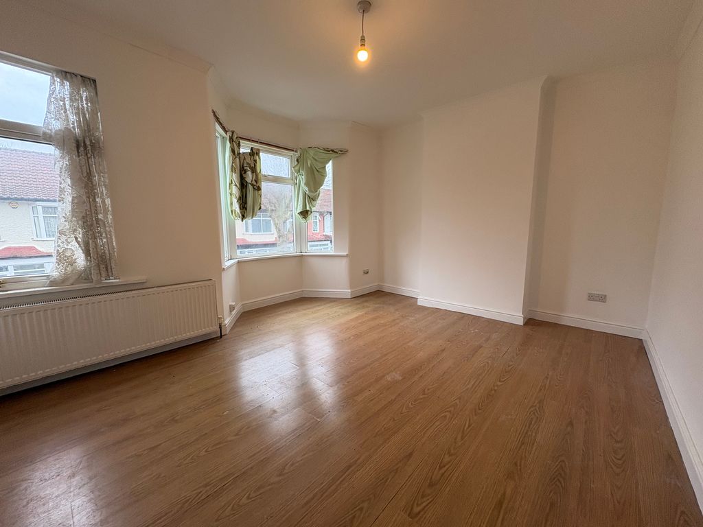 Property photo 2 of 11 Img_1781