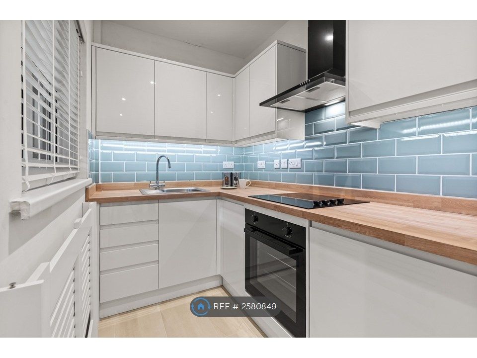 Property photo 1 of 15 Kitchen