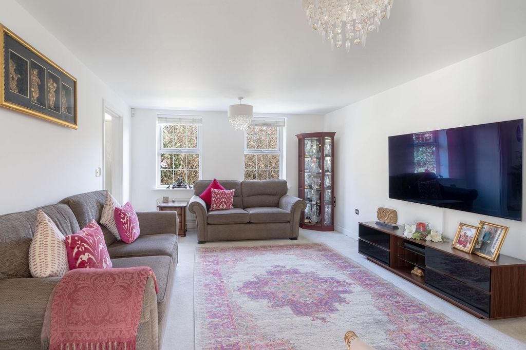 Property photo 3 of 20