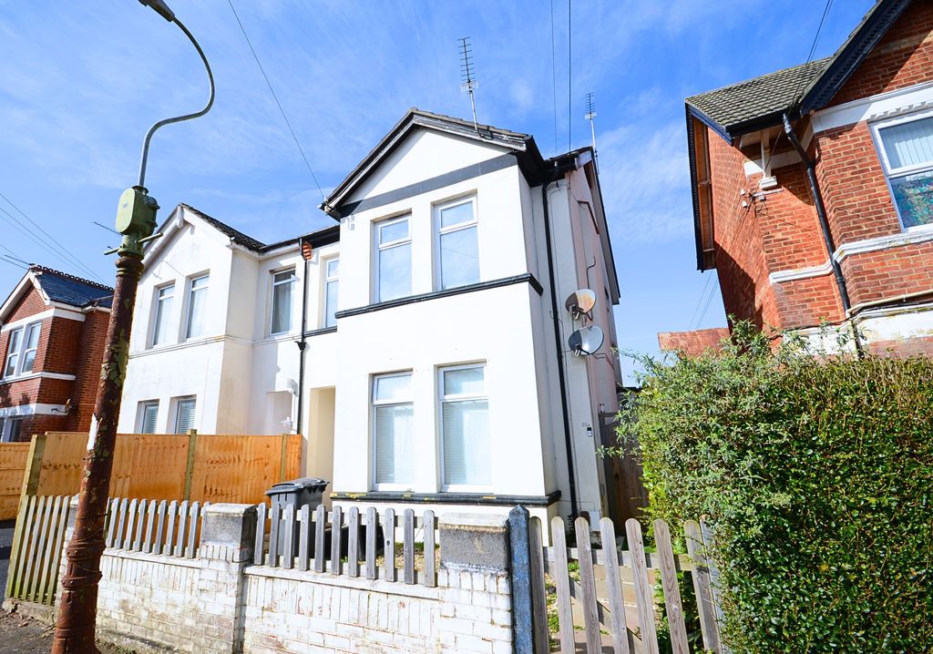 Property photo 1 of 7 Photo 2