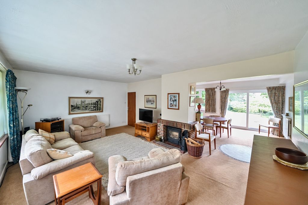 Property photo 1 of 27
