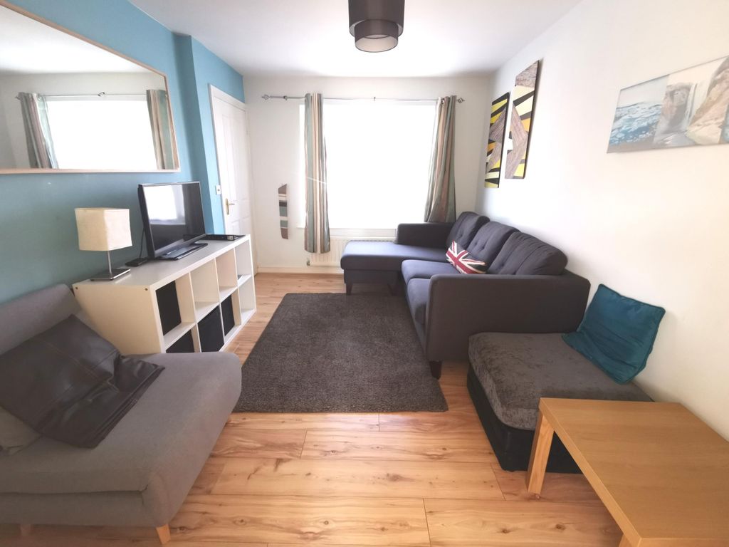 Property photo 2 of 39