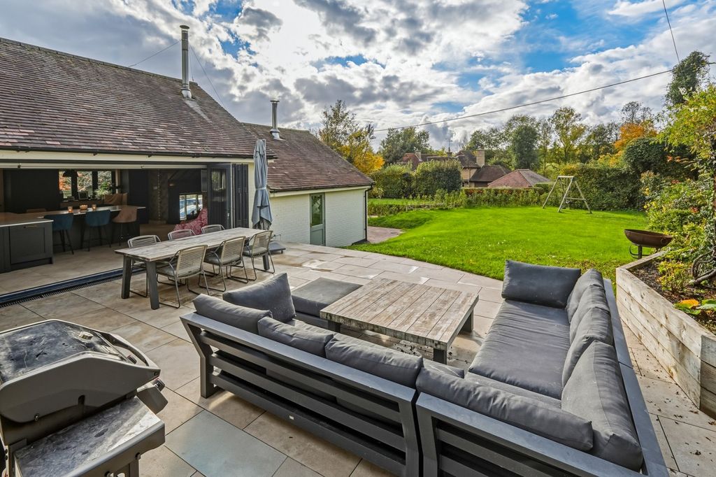 Property photo 3 of 21 Sun Terrace