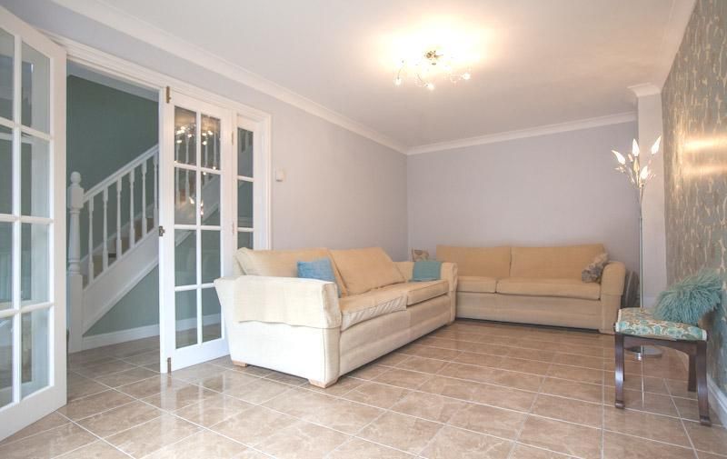 Property photo 2 of 14 Living Room