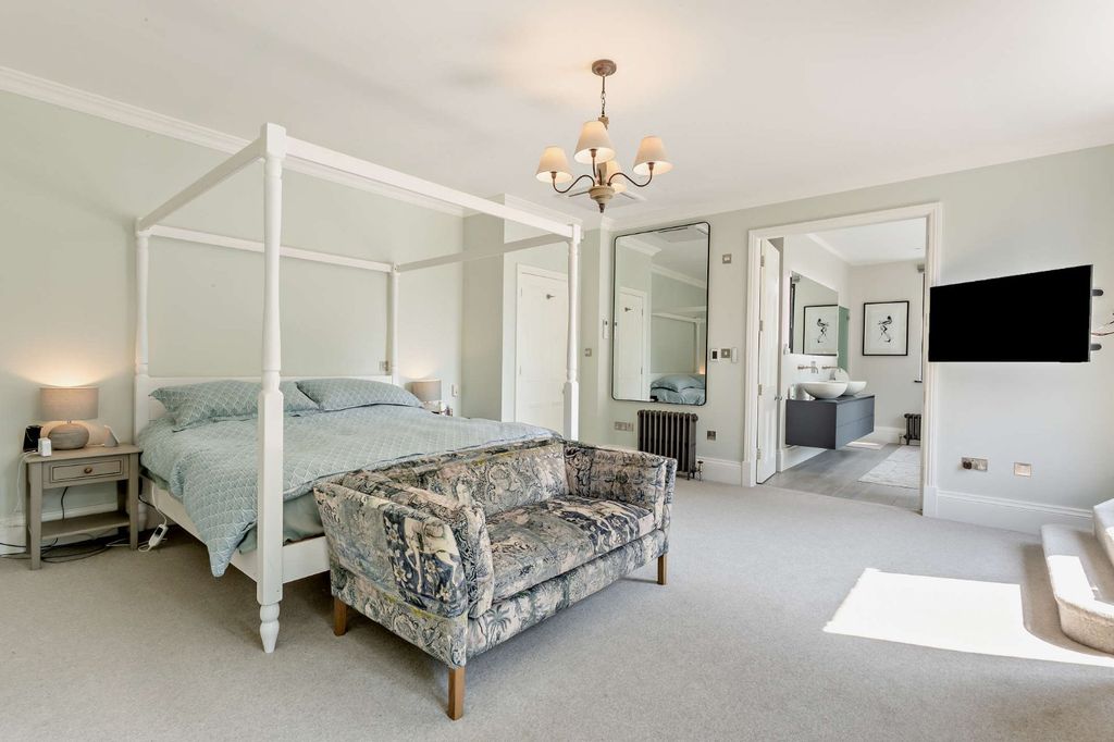 Additional image 15 of 5 bed detached house for saleWoodlands Road, Great Shelford, Cambridge, Cambridgeshire CB22
