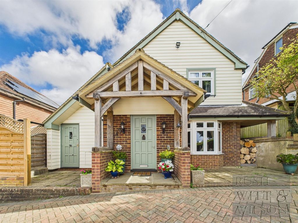 Property photo 1 of 42