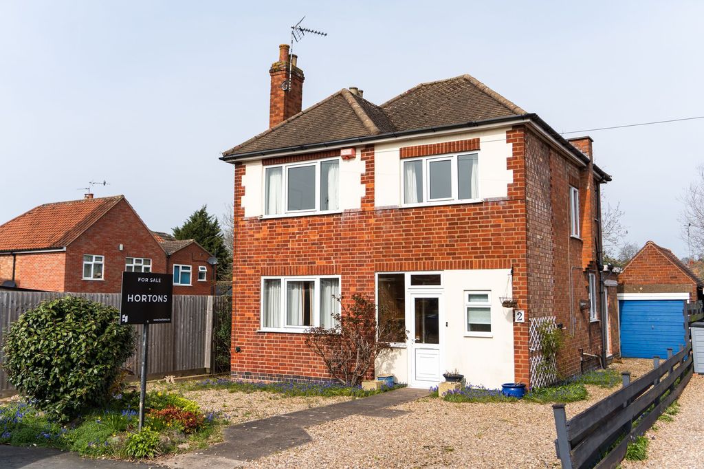 Property photo 1 of 20