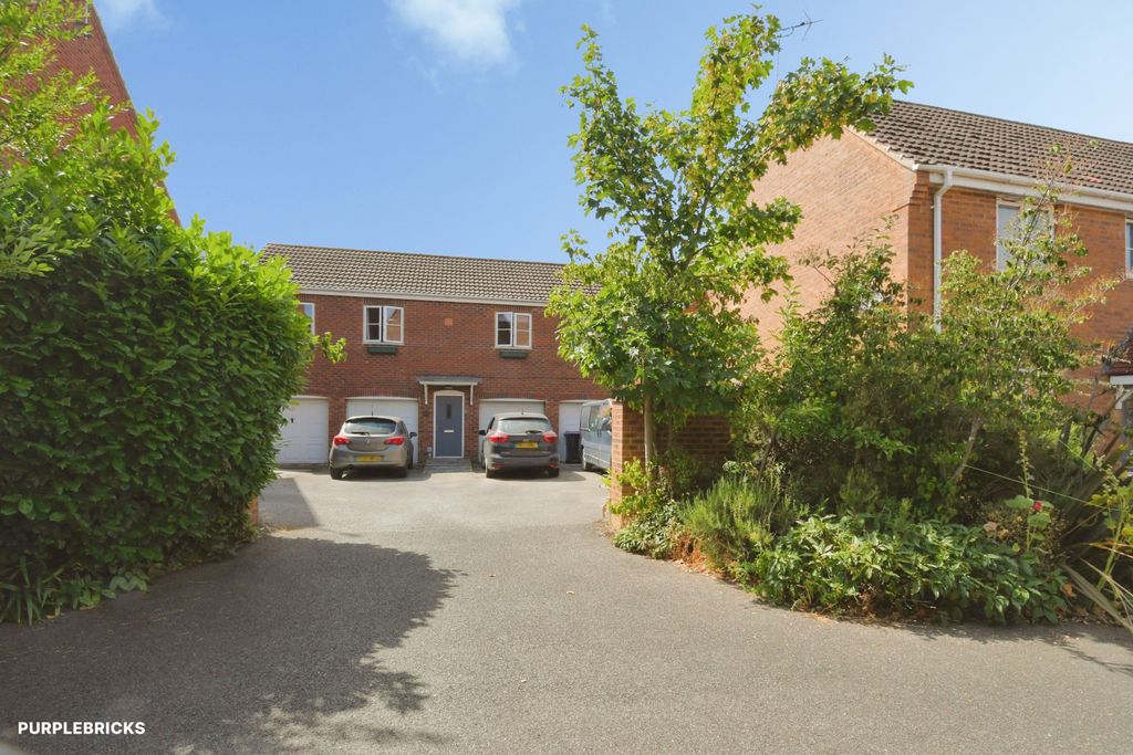 Property photo 2 of 24