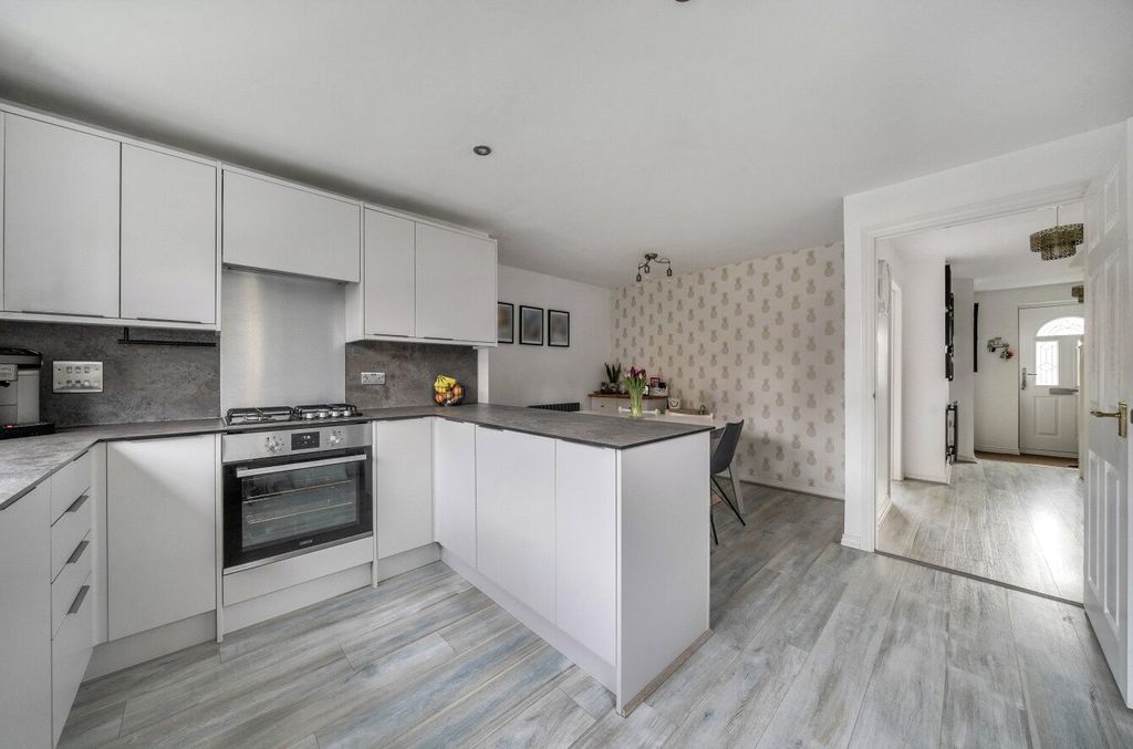 Property photo 2 of 14 Picture No. 09