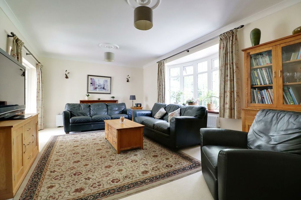 Additional image 6 of 5 bed detached house for saleWestcliff Gardens, Scunthorpe DN17
