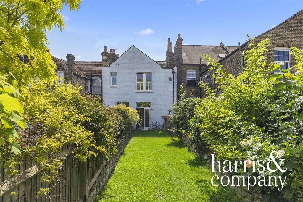 Property photo 2 of 13 Armc2560-V1.Jpg