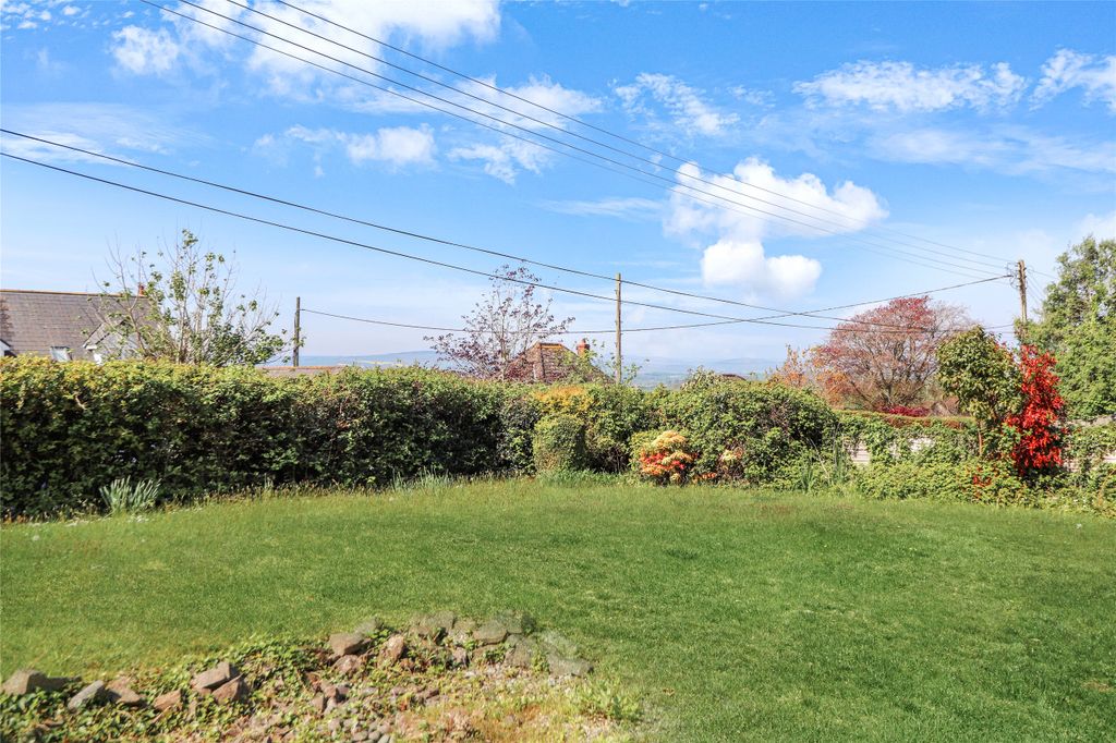 Property photo 2 of 10 Picture No. 06