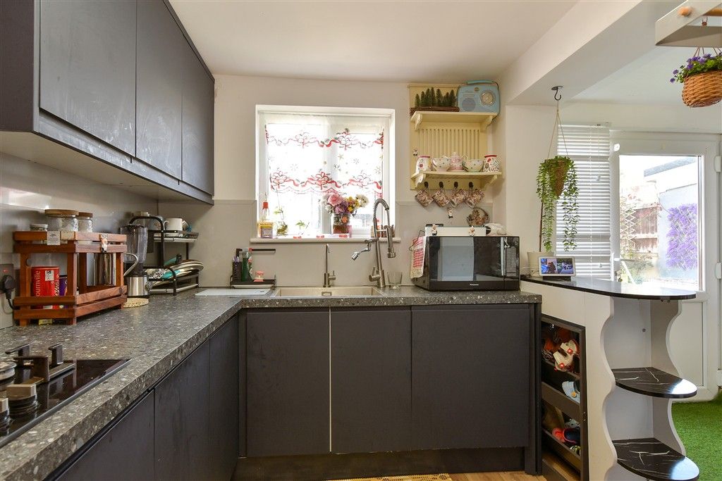 Property photo 2 of 13 Kitchen