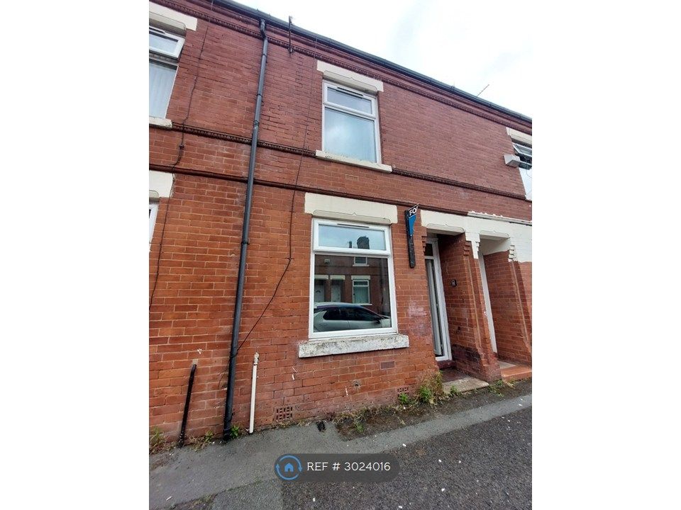 Property photo 1 of 12