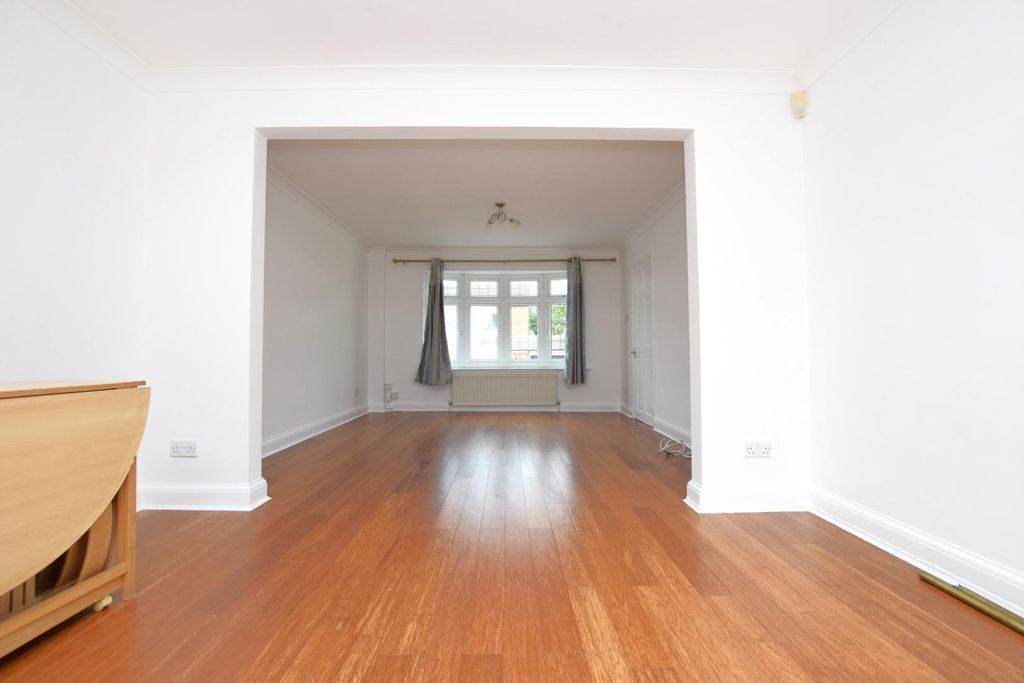 Property photo 3 of 13 3.Jpg