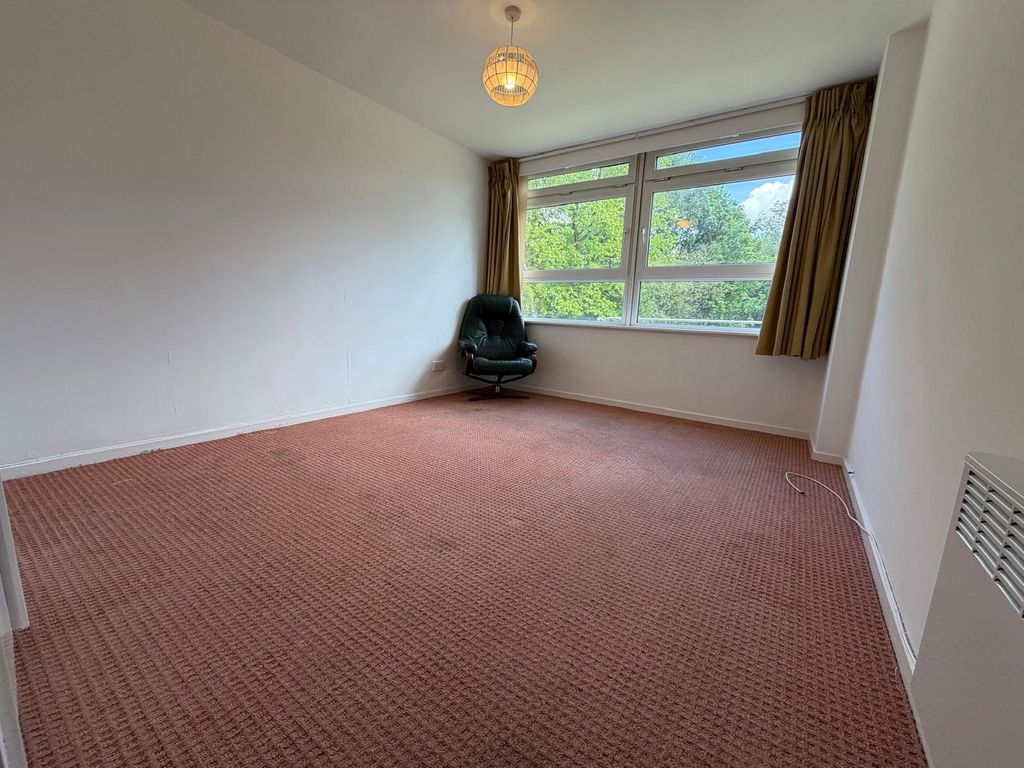 Property photo 2 of 9 Image