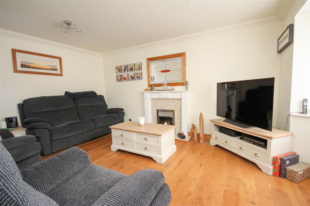 Property photo 2 of 14 Living 1.Jpg