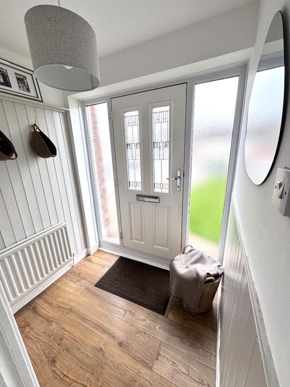 Property photo 2 of 19 Entrance