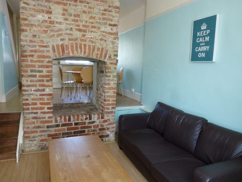 Property photo 3 of 11 Picture 3