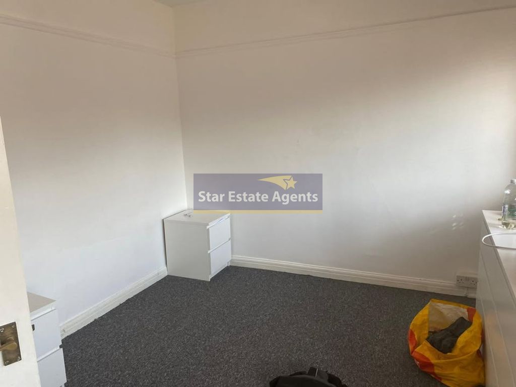 Property photo 3 of 8 612318987_1248523263786581_2044522118260387366_N