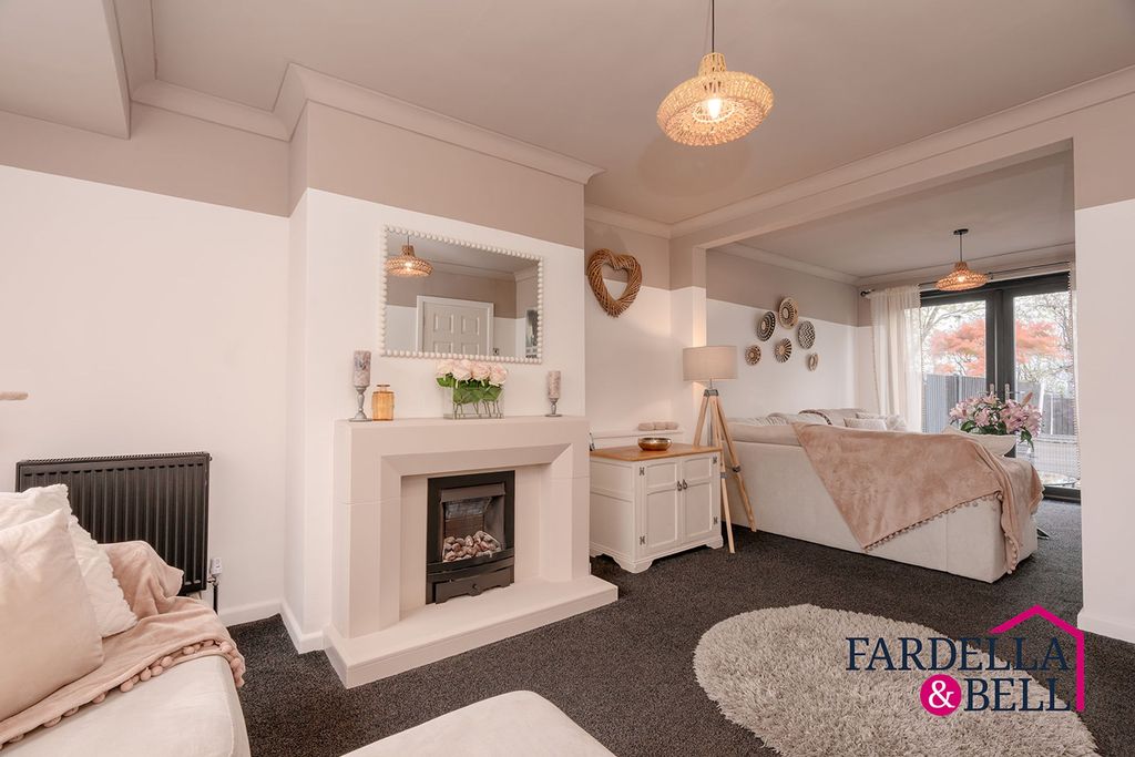 Property photo 1 of 25